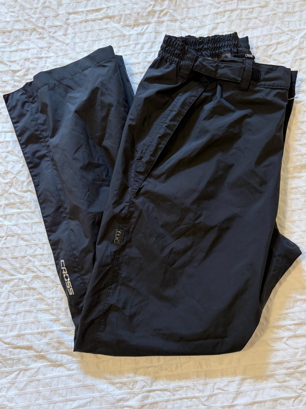 CROSS SWEDEN - size XL Sportswear FT rain/golf pants.